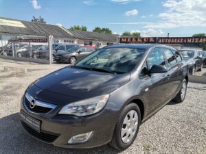 ELADÓ OPEL ASTRA J Sports Tourer 1.7 CDTI Enjoy (2011)